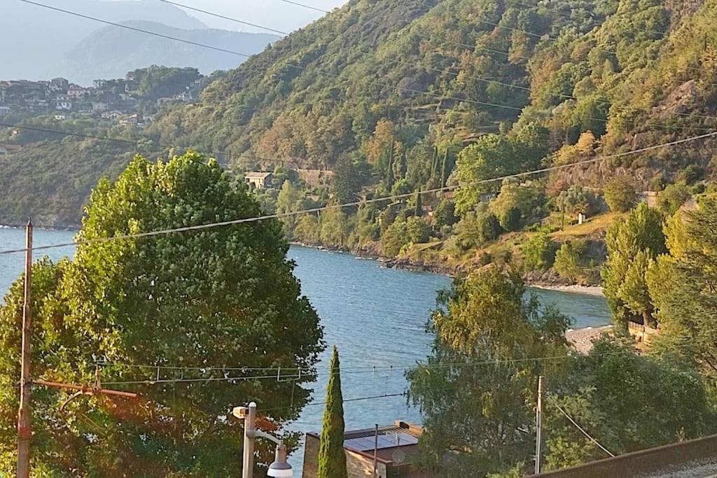 Appartamenti Regina Lake Como Дорио Экстерьер фото